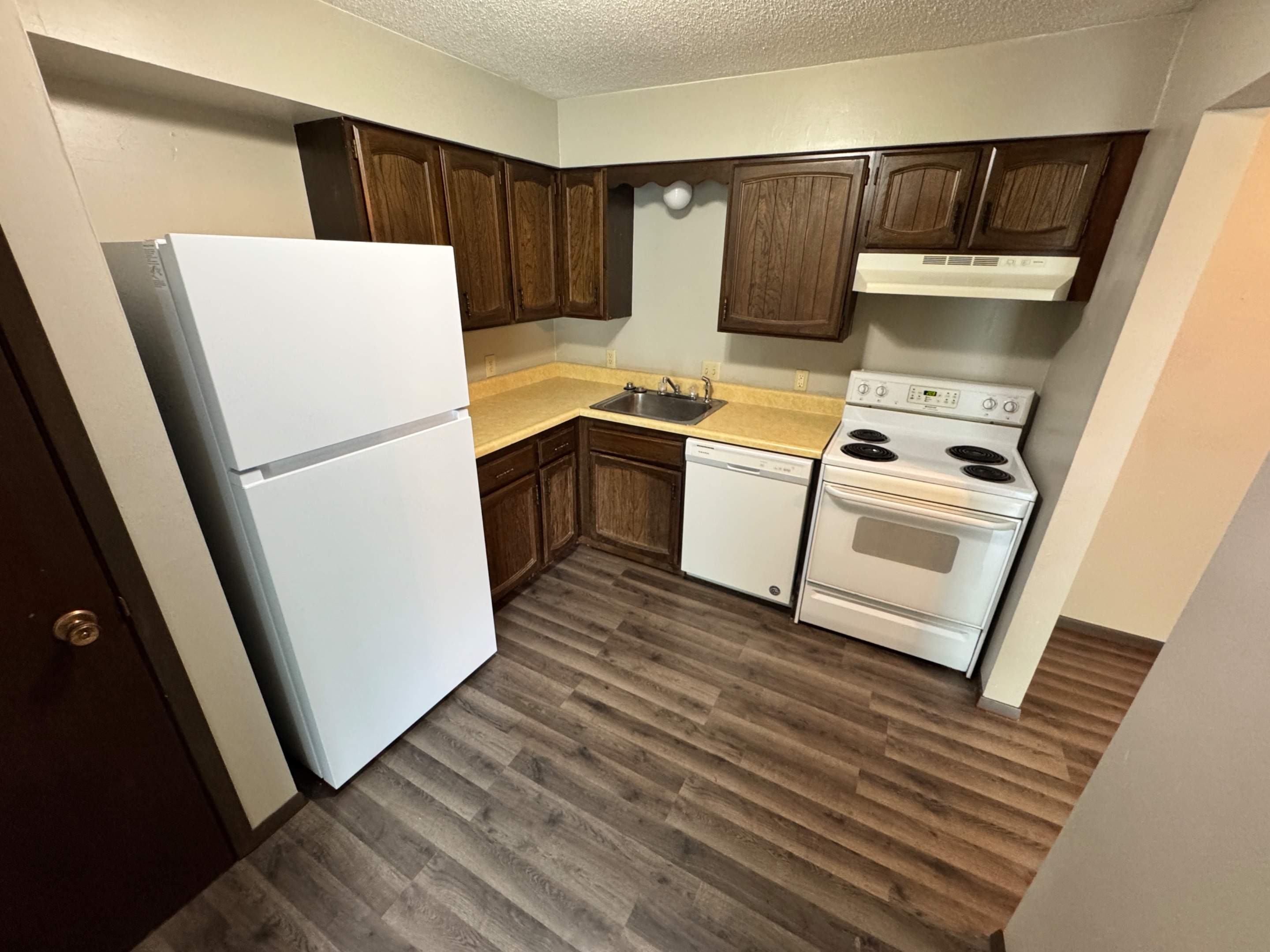 101 4th Ave W – photo 2
