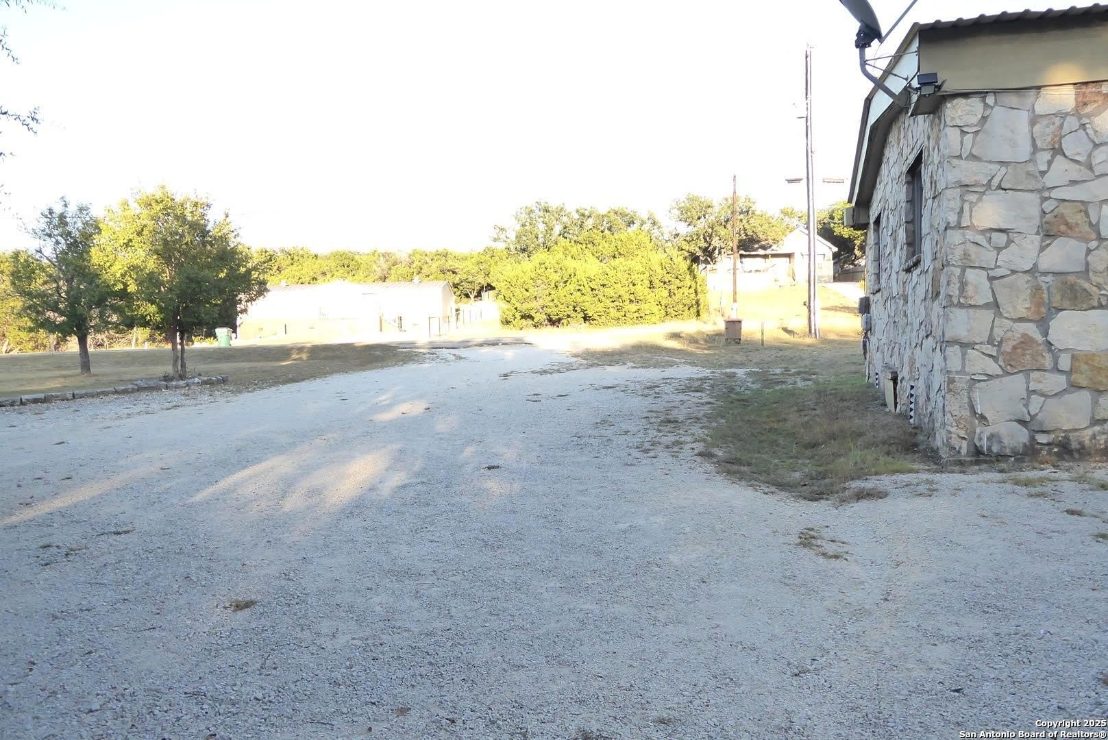 1884 Live Oak – photo 5