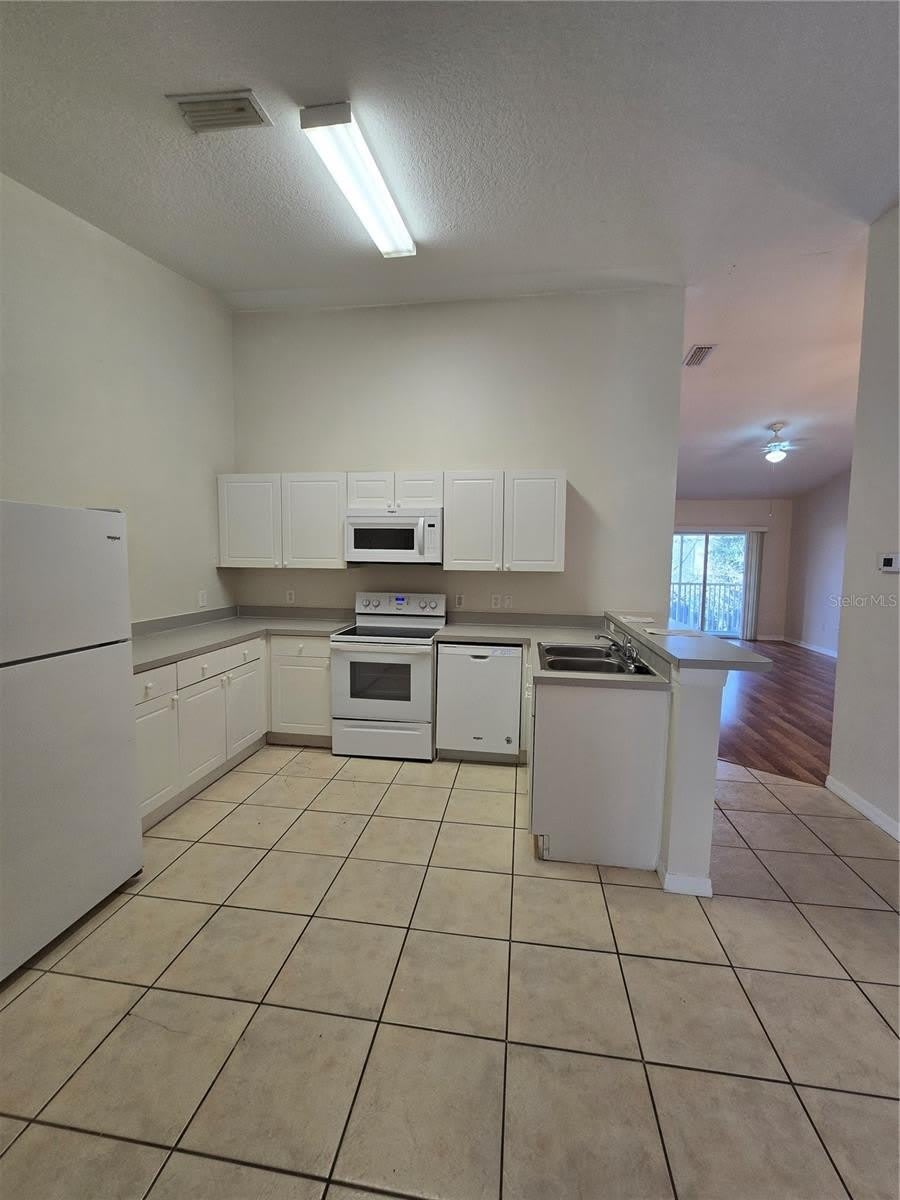 2790 CLUB CORTILE Circle – photo 4