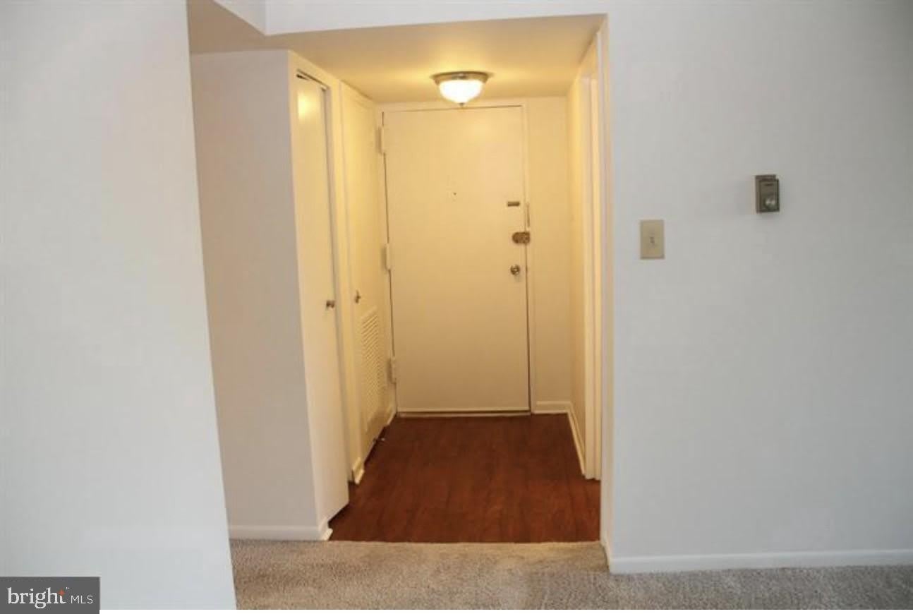 1441 NORTHGATE Square – photo 2