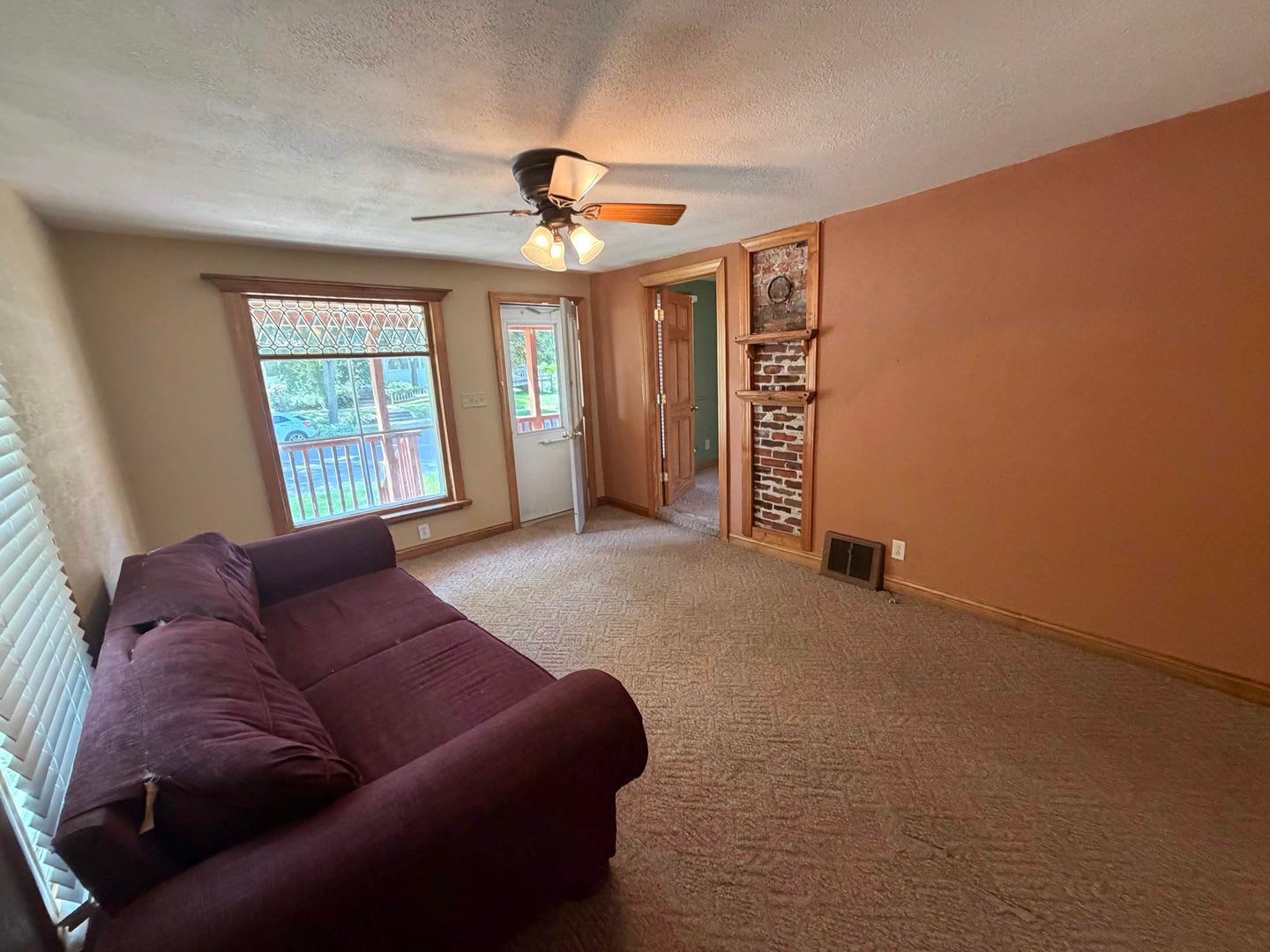 1 595 2Bd 1 5Ba 911 2Nd Ave Available Now – photo 5