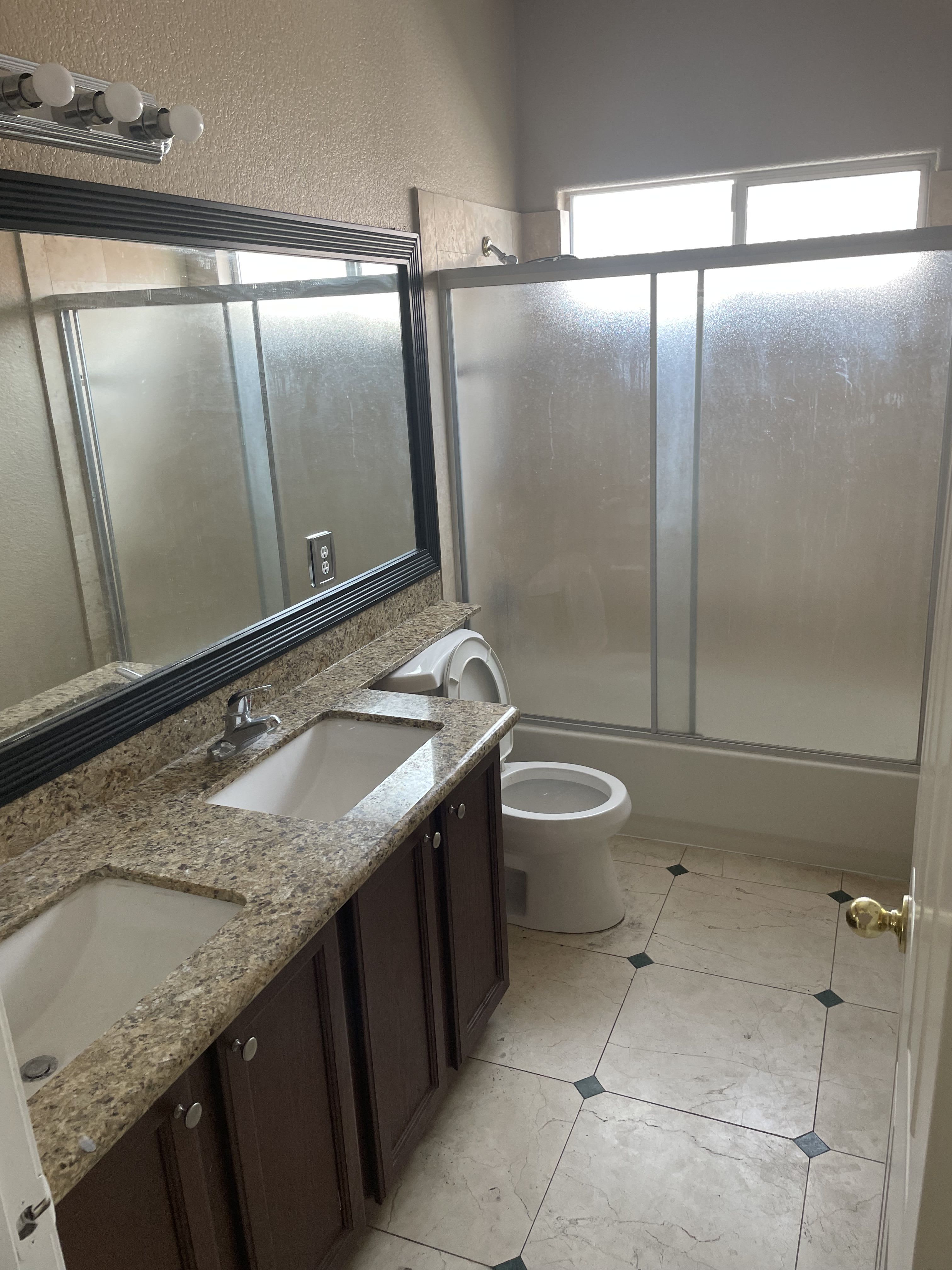 5747 Crescent Landing St – photo 3