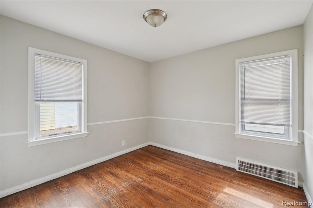 19717 Kenosha Street – photo 4