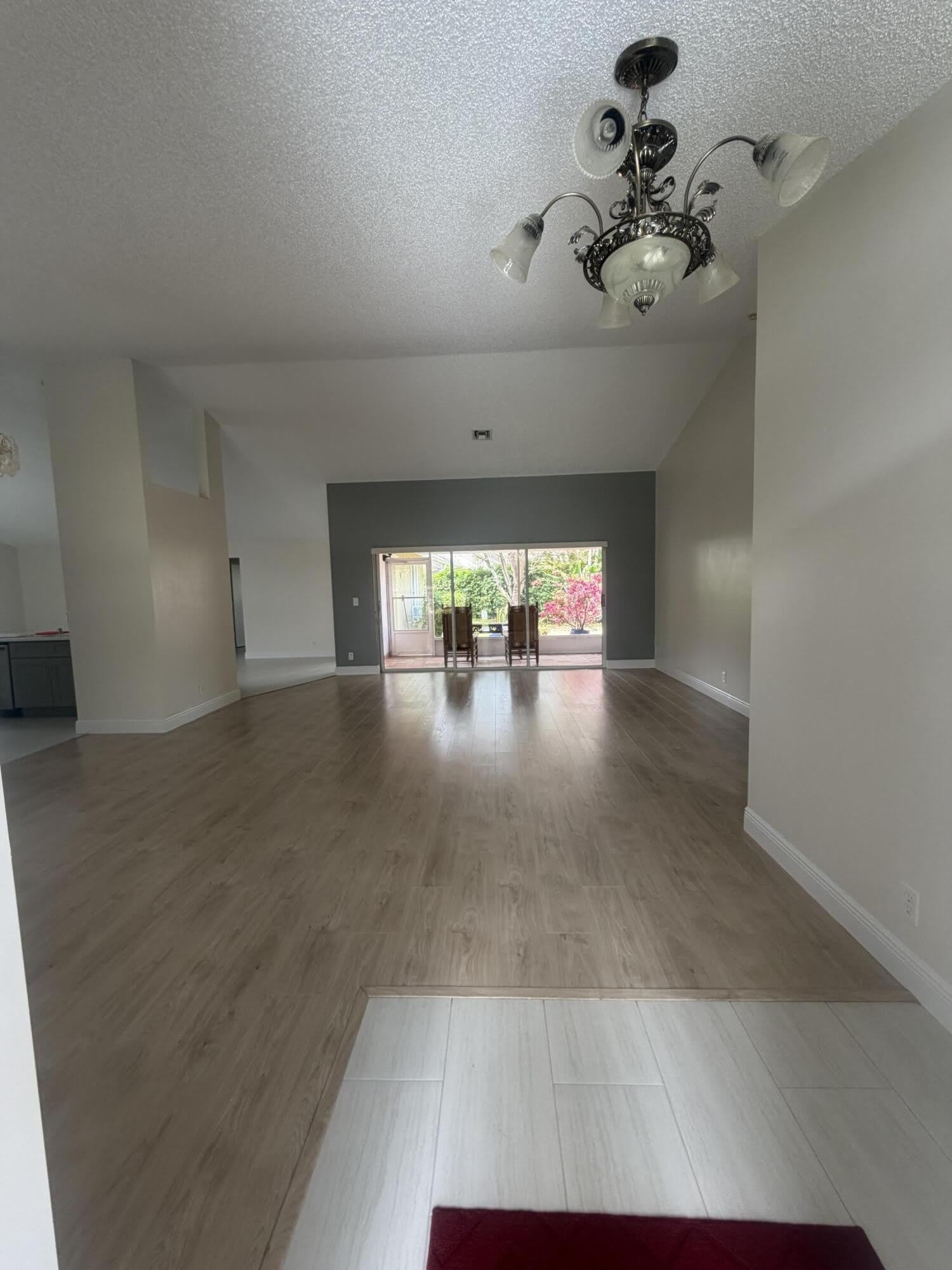 1401 Hideaway Bend – photo 2