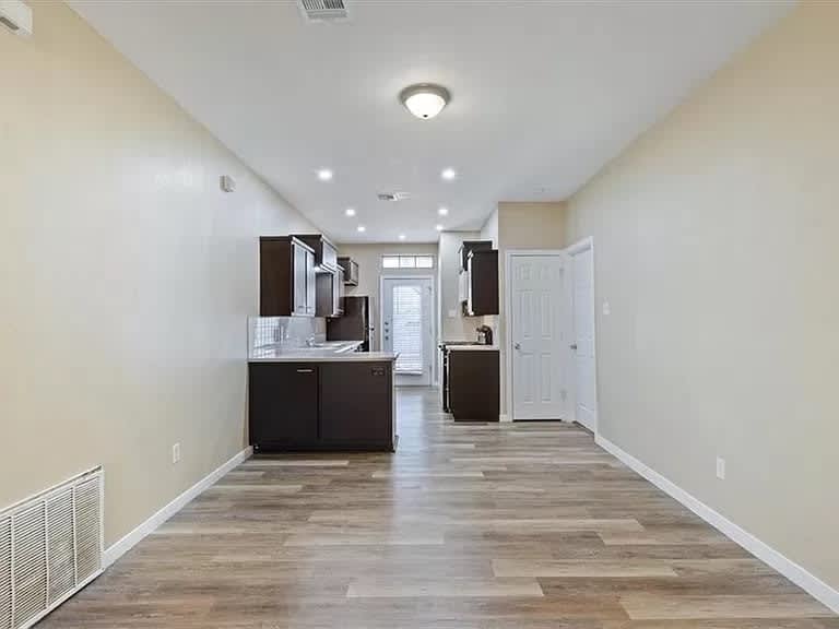1907 South 17th Street – photo 2