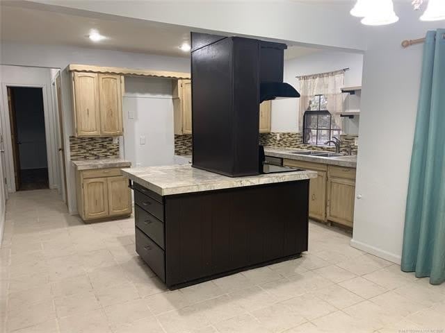 105 E 21st Street – photo 3