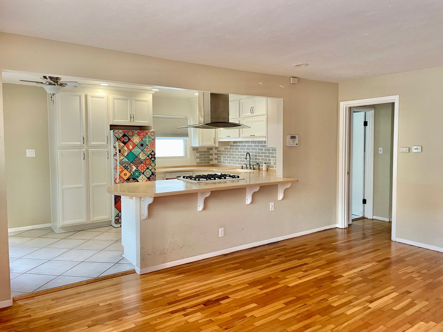 Gorgeous Home In A Hidden Valley With Extra Room For Office Or Guest Bedroom – photo 3