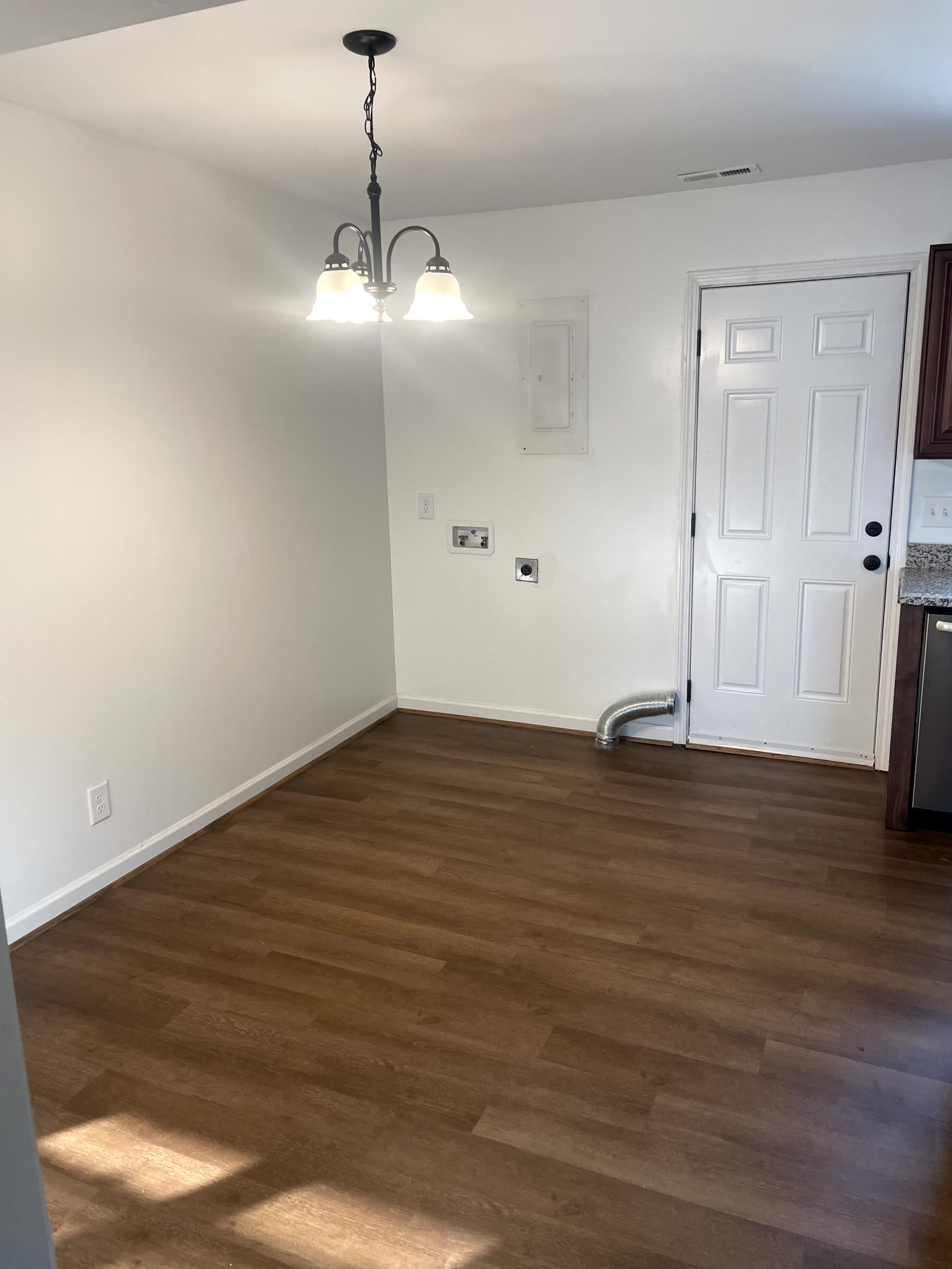 420 Wedgewood Dr. – photo 2