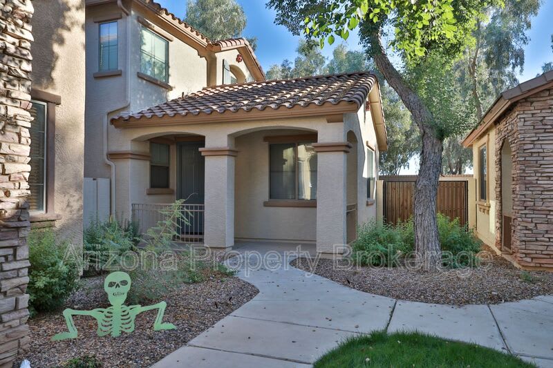 3879 E. Santa Fe Ln. – photo 3