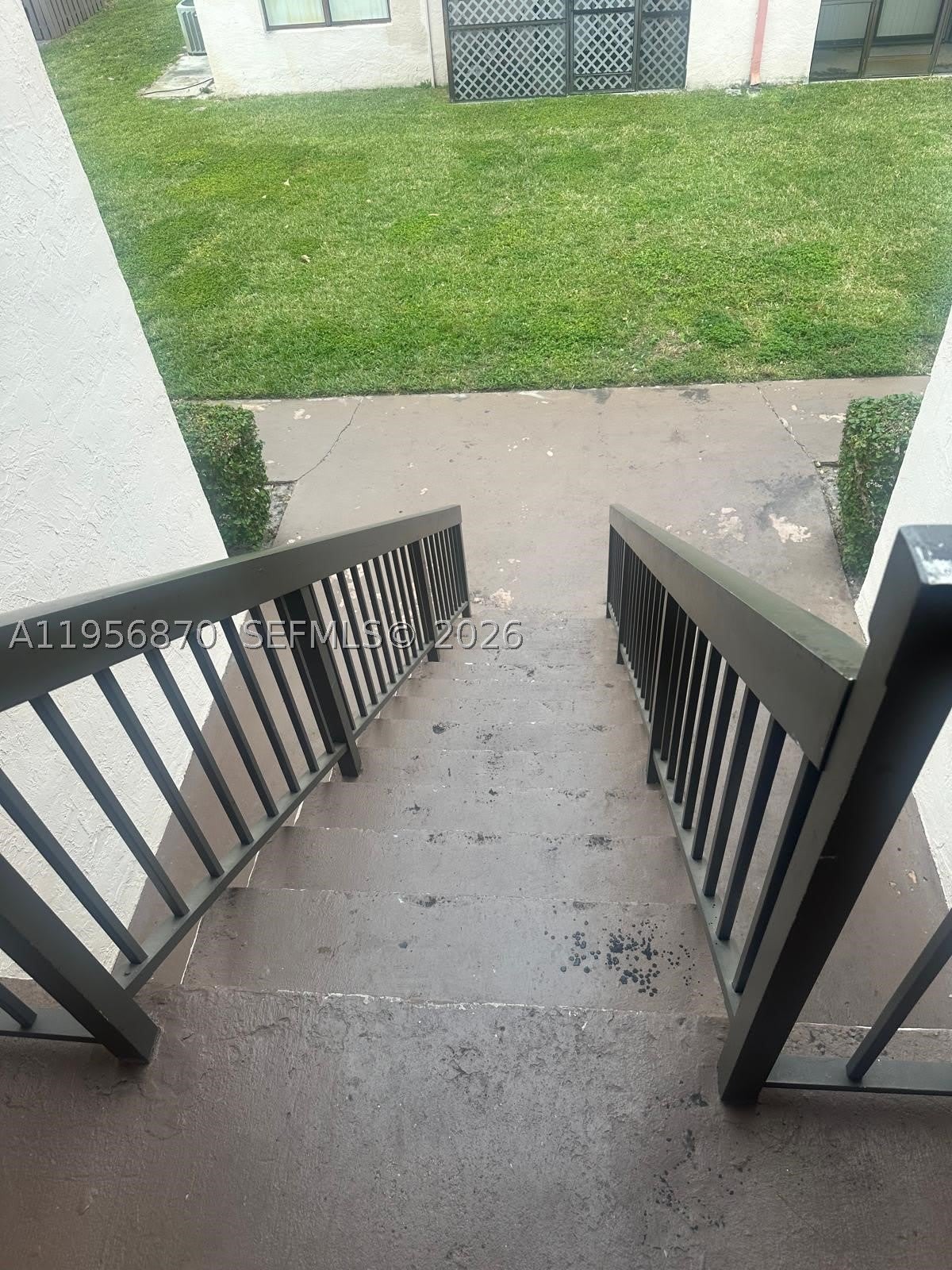 855 NE 209th St – photo 4