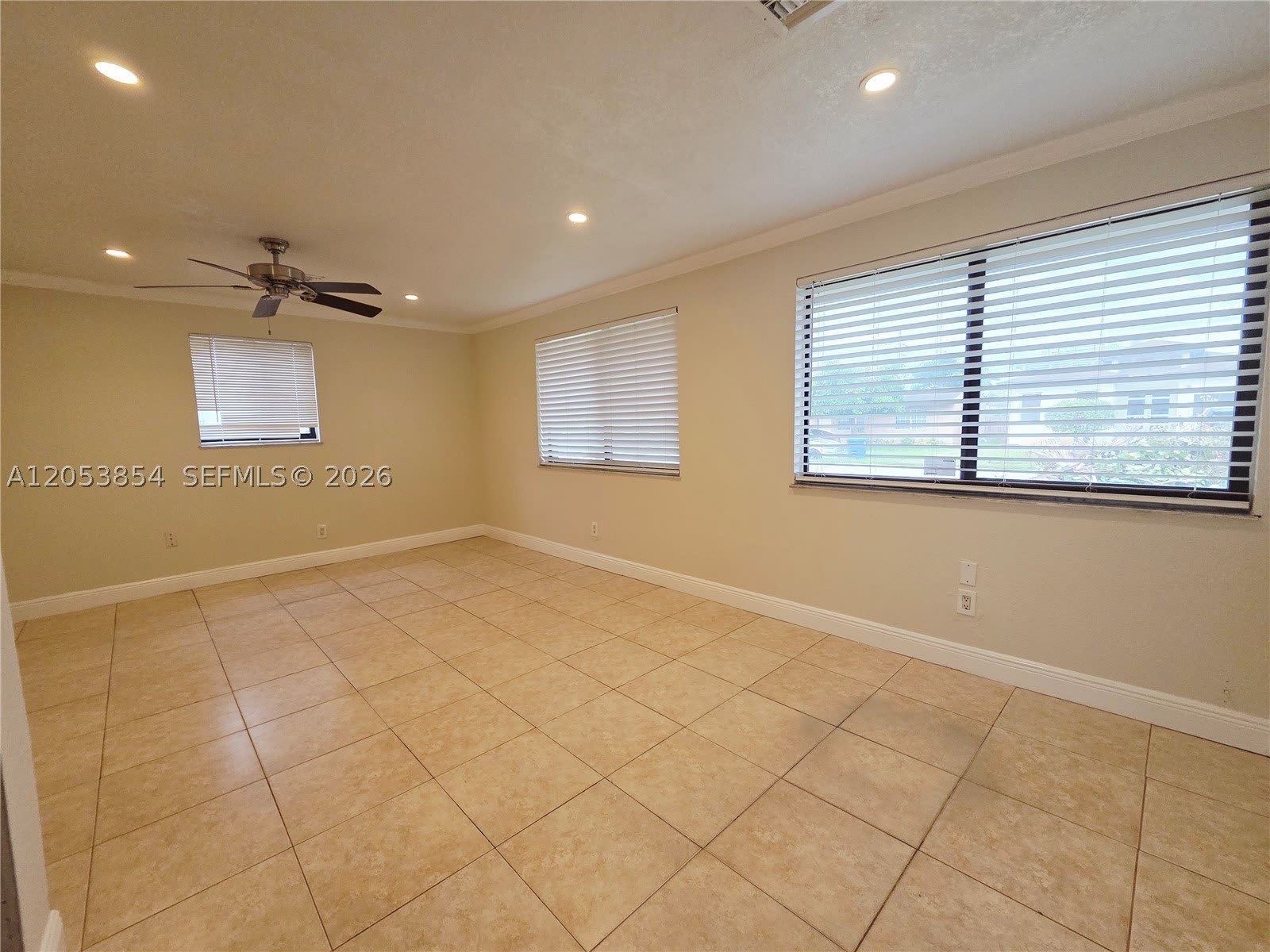 4004 SW 20th St – photo 5
