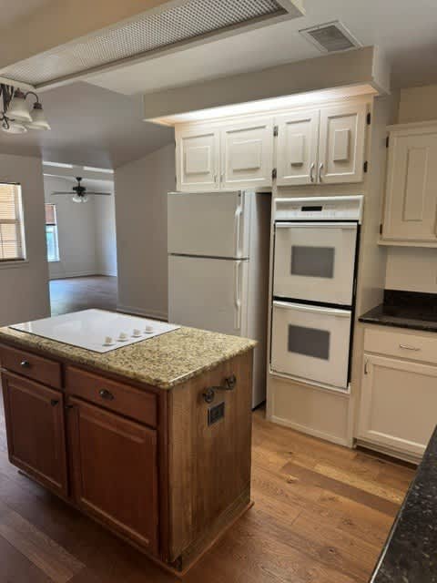 1108 Oak St – photo 3