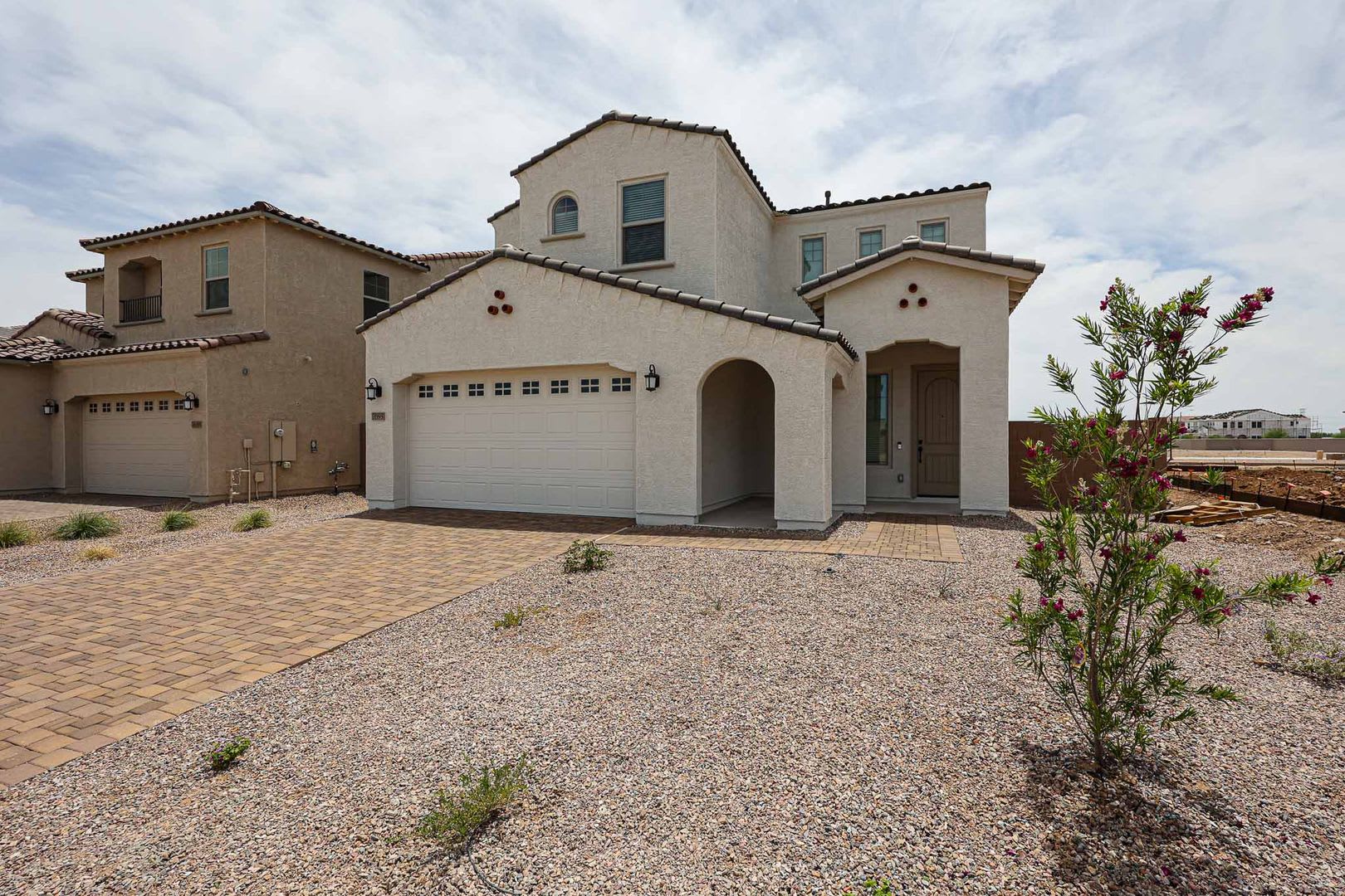 3 Bedroom + Den and Loft in Aloravita Community – photo 2