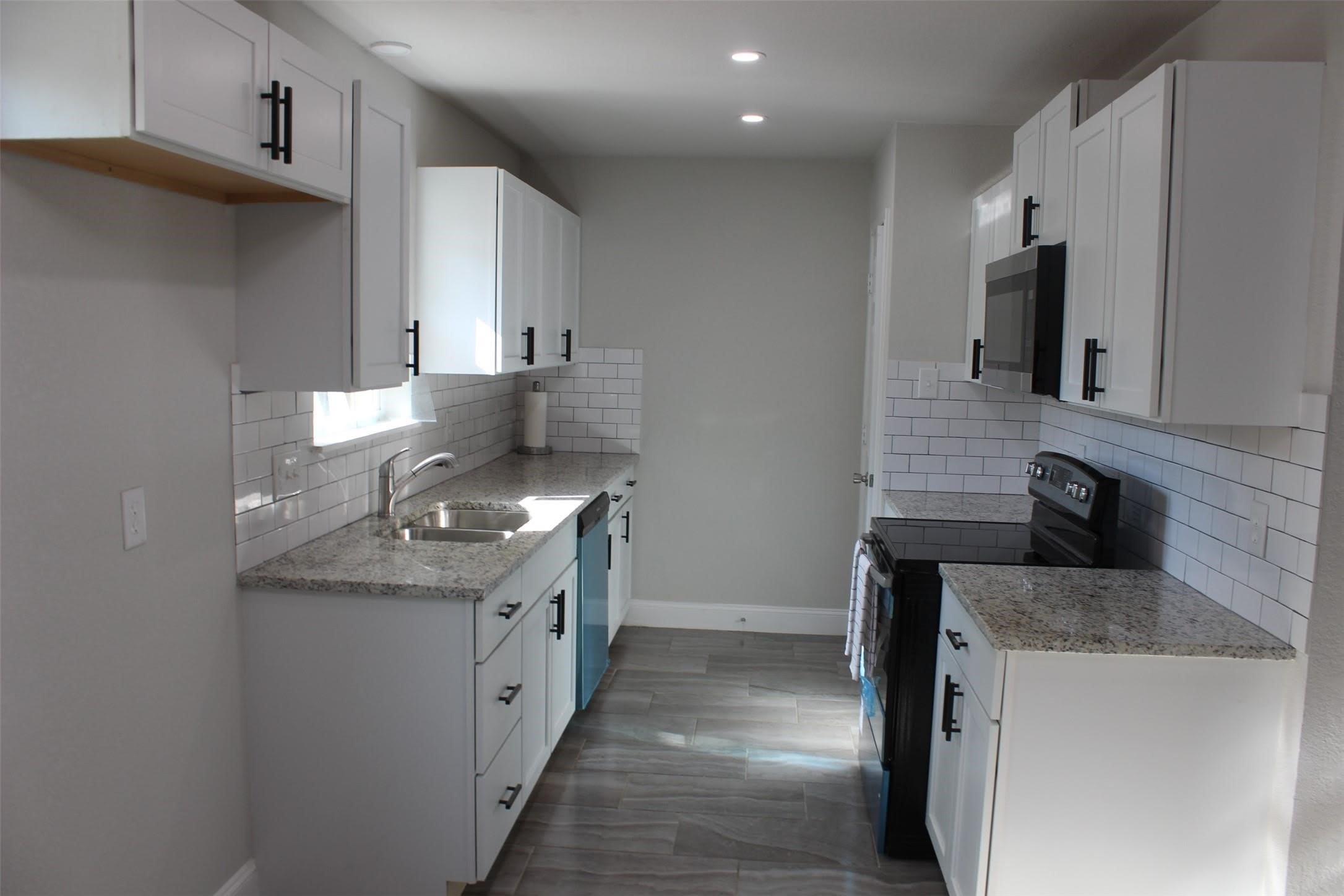1807 W Scott Street – photo 5