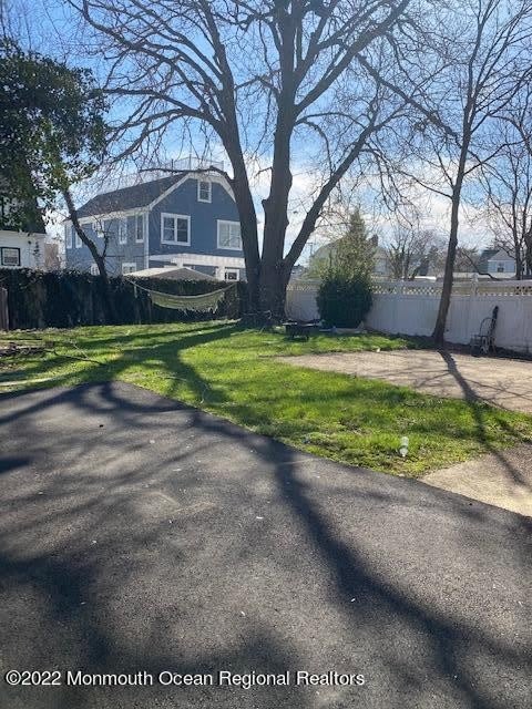 9 Howland Avenue – photo 2