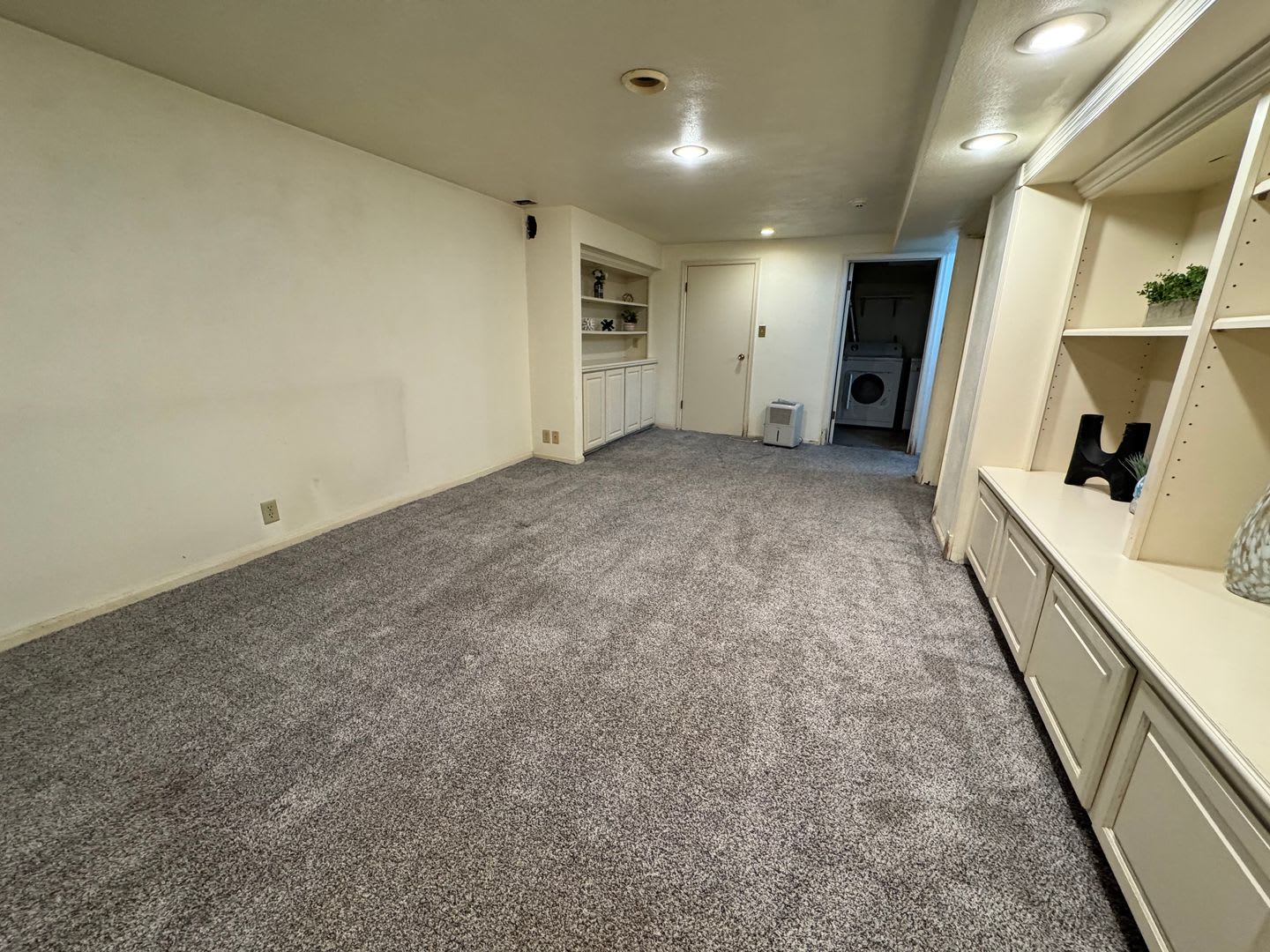 3 bed, 1.5 bath home for rent in West Waterloo – photo 2