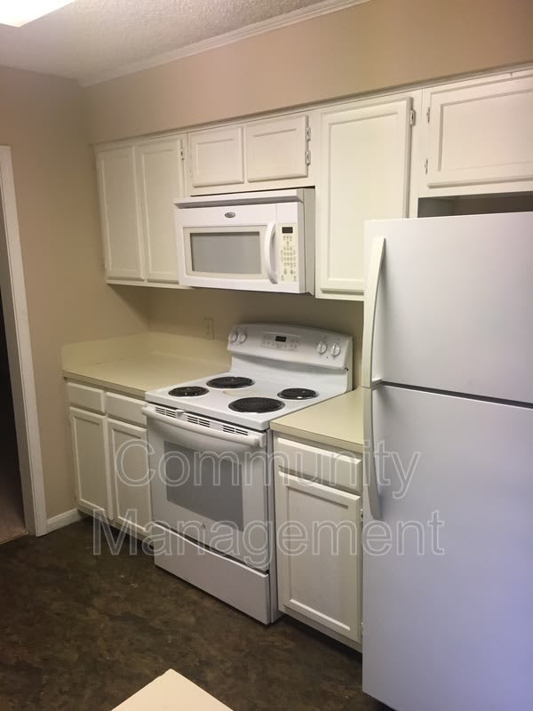 1540 Sharlo Ave – photo 3