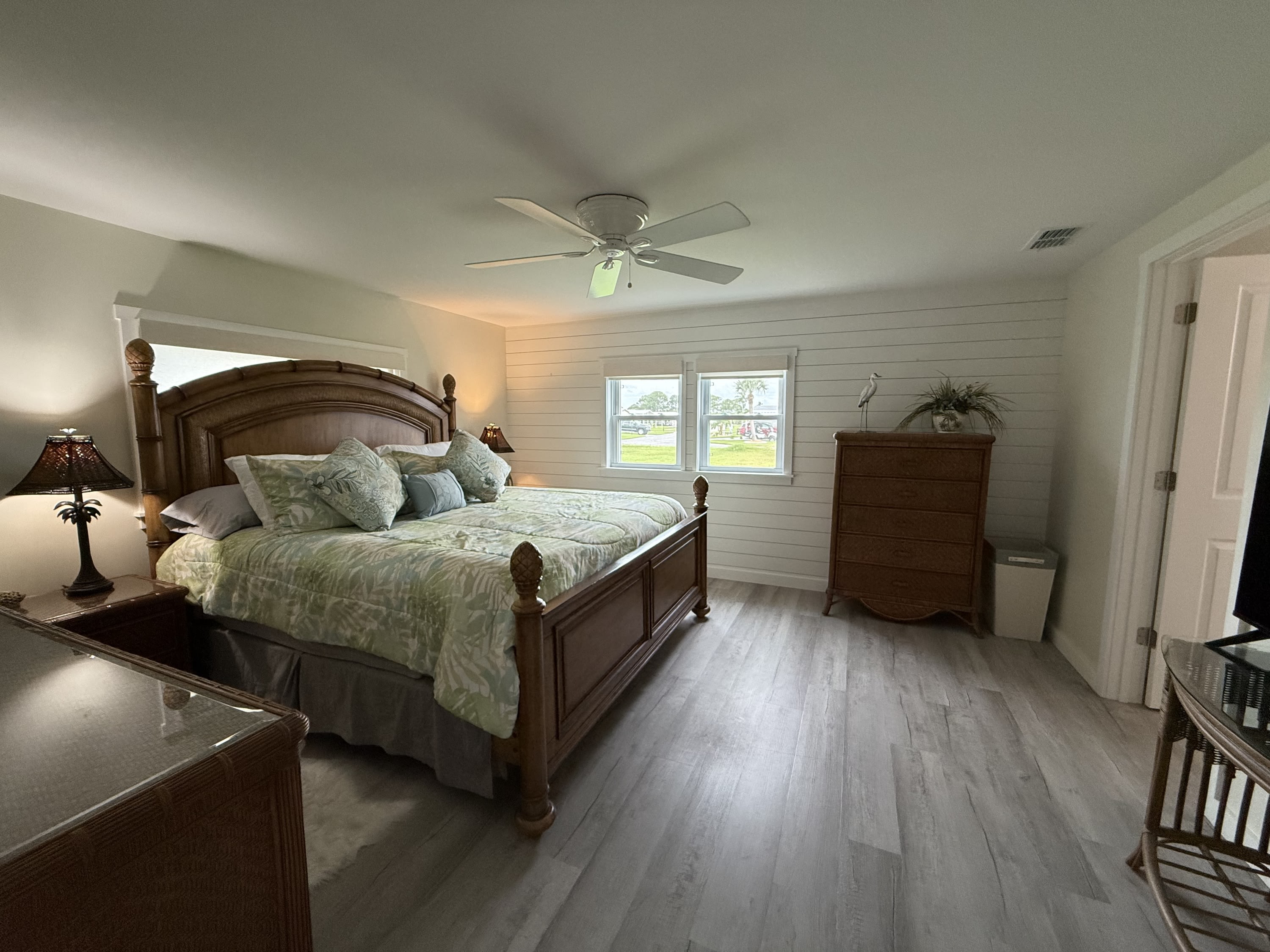637 Los Altos – photo 4
