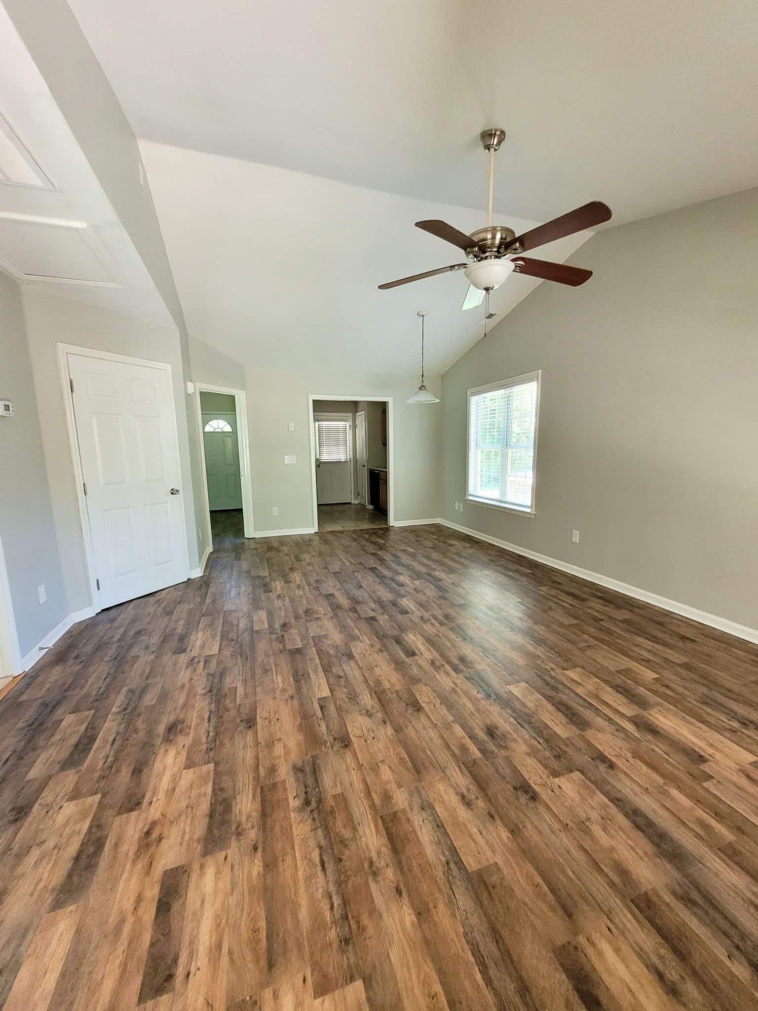 539 N Taylor St – photo 3