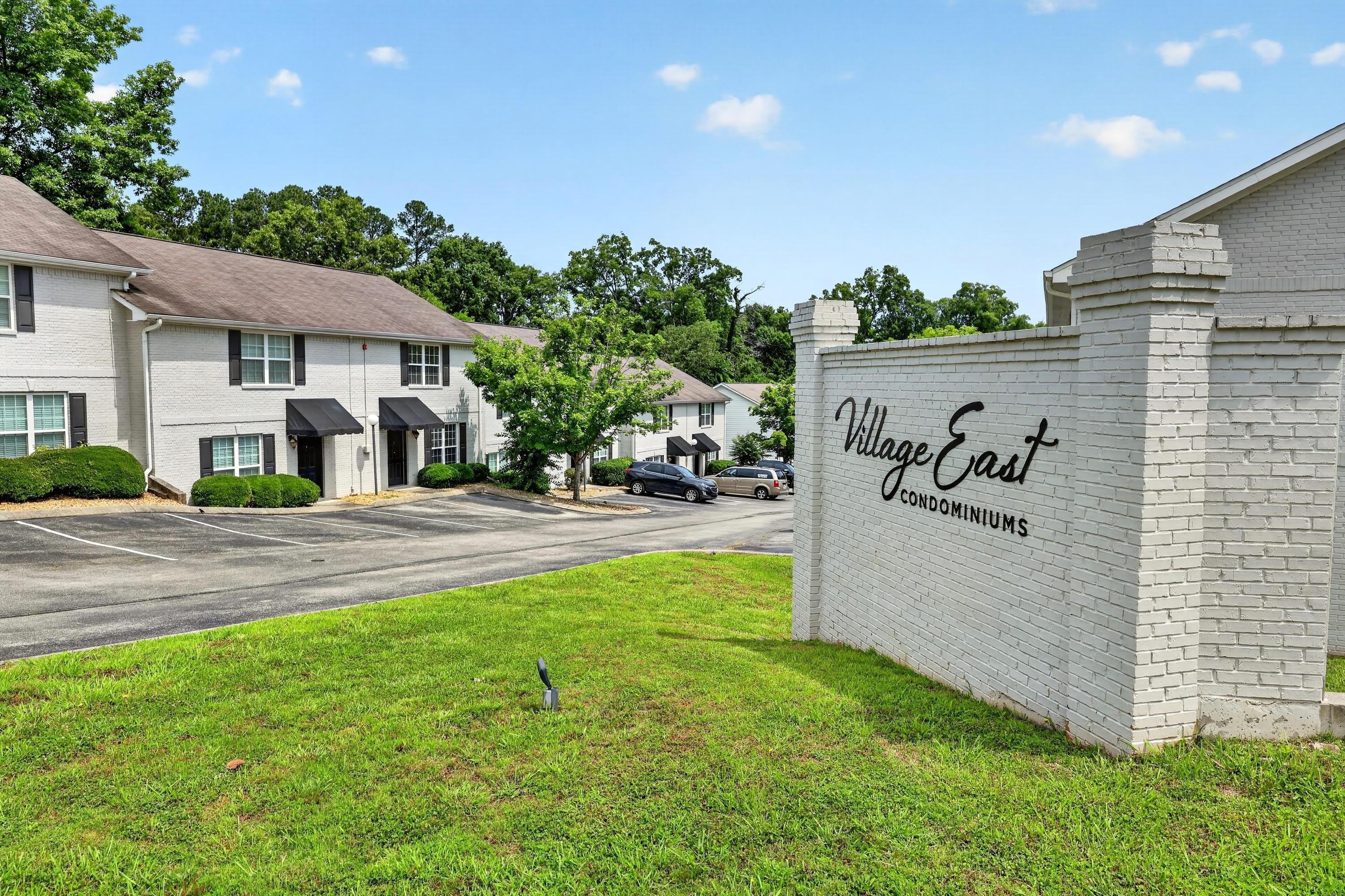 1113 Maple Tree Lane – photo 3