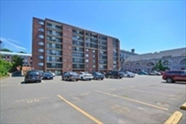 100 High St – photo 3