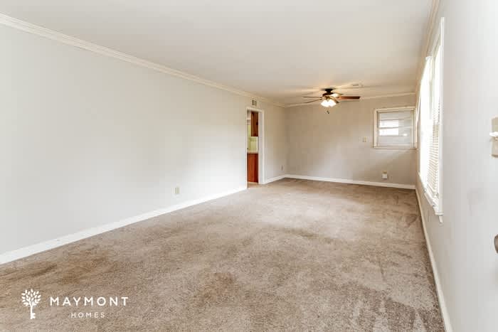 1007 High Point Road – photo 3