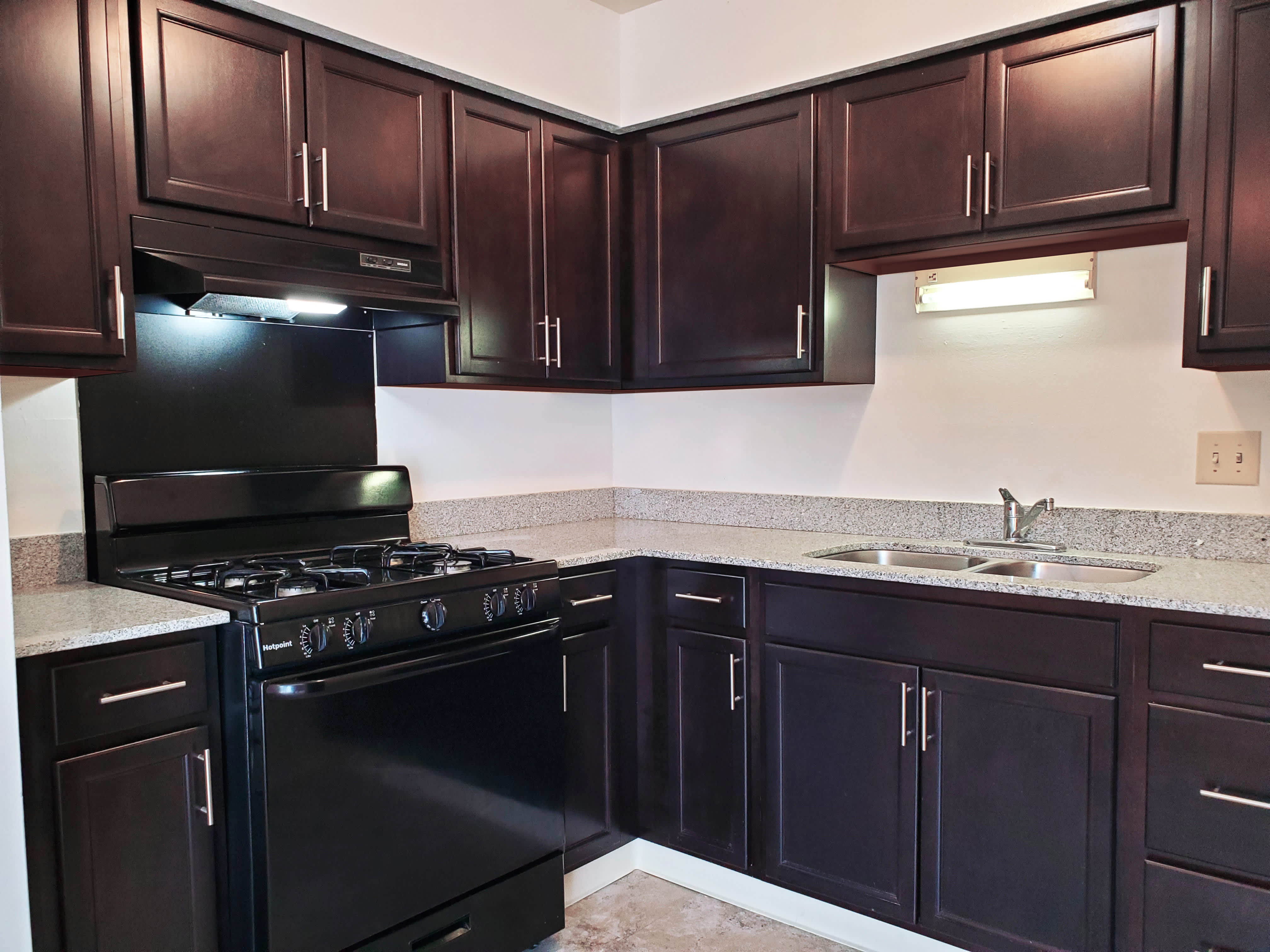 Carriage House West – photo 1