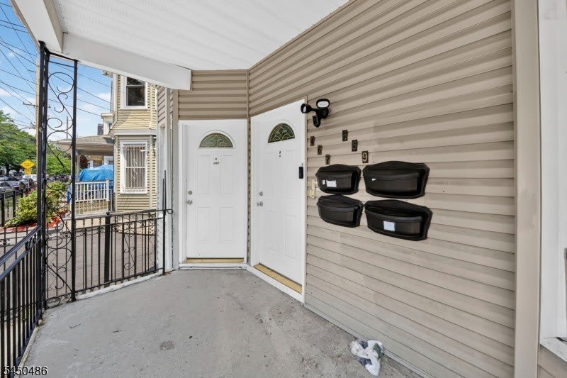 467-469 Summer Ave – photo 2