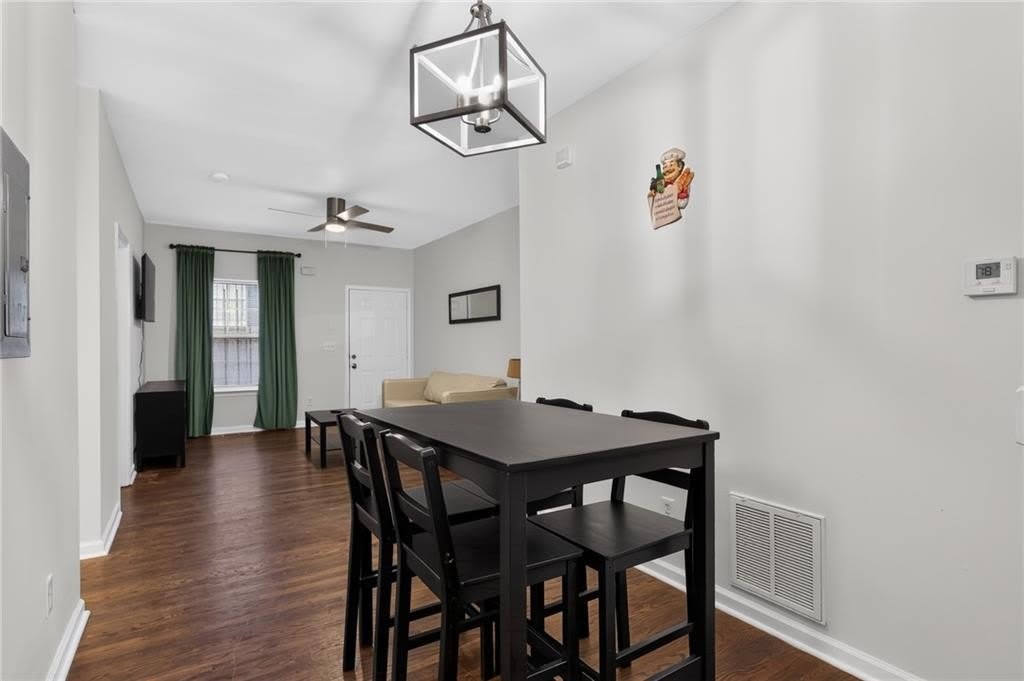 1021 Ada Avenue NW – photo 4
