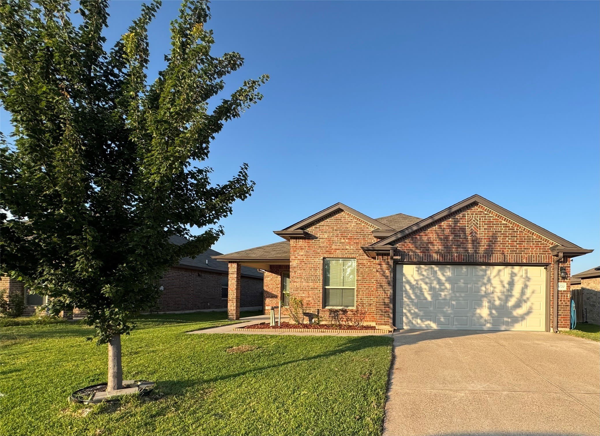 3020 Skinner Drive – photo 1