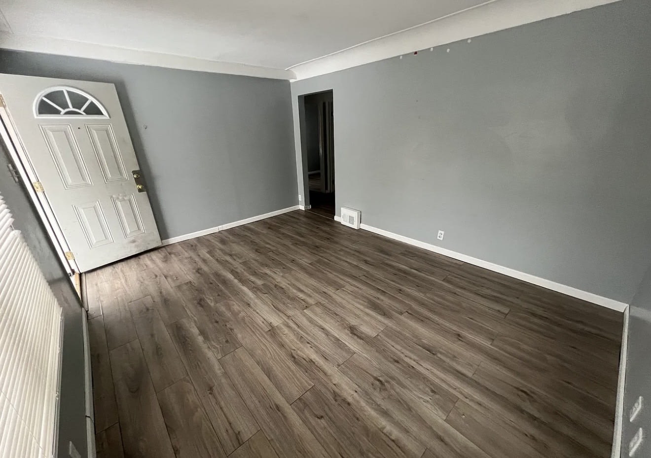 2210 Blades Avenue – photo 3