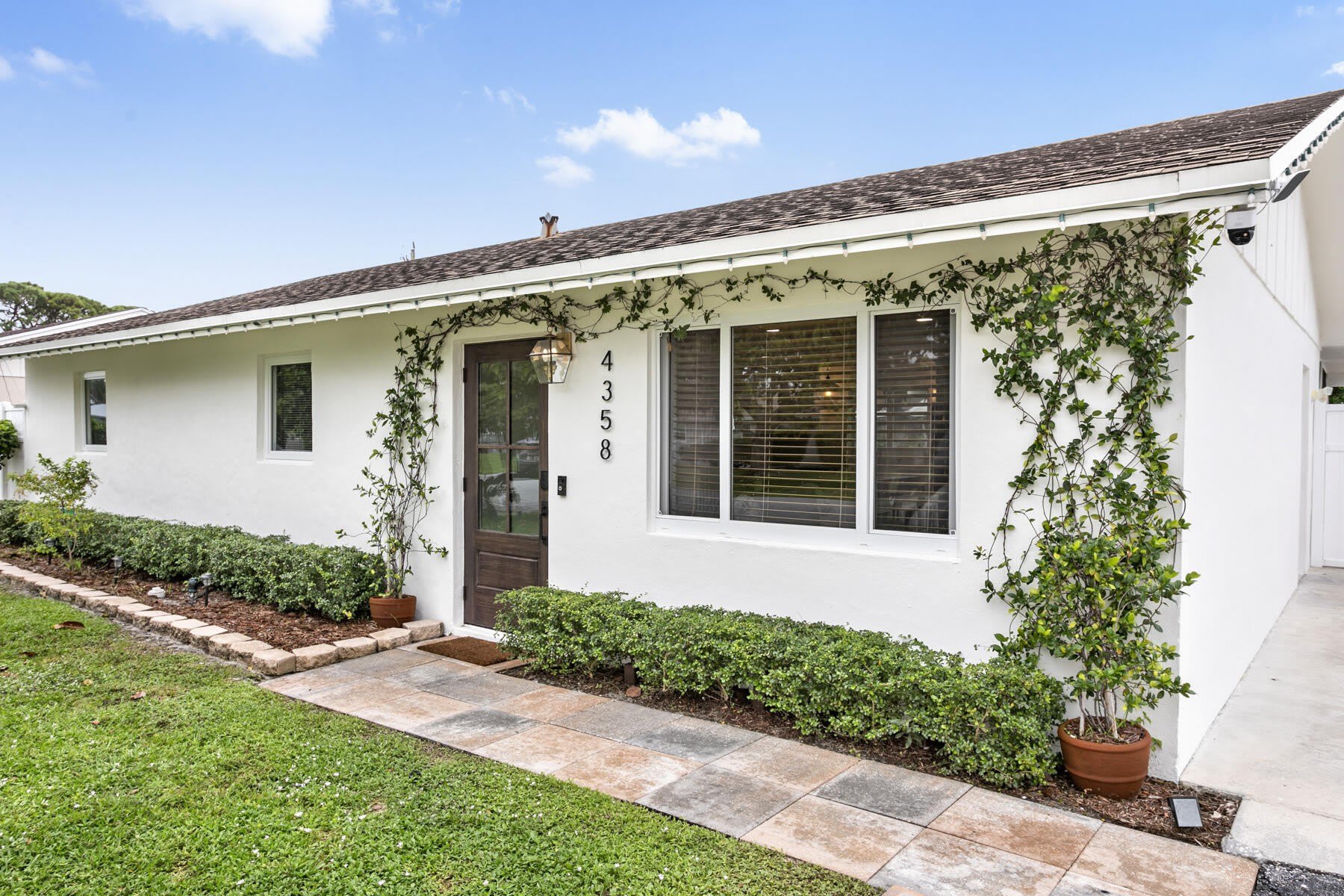 4358 Birdwood Street – photo 1