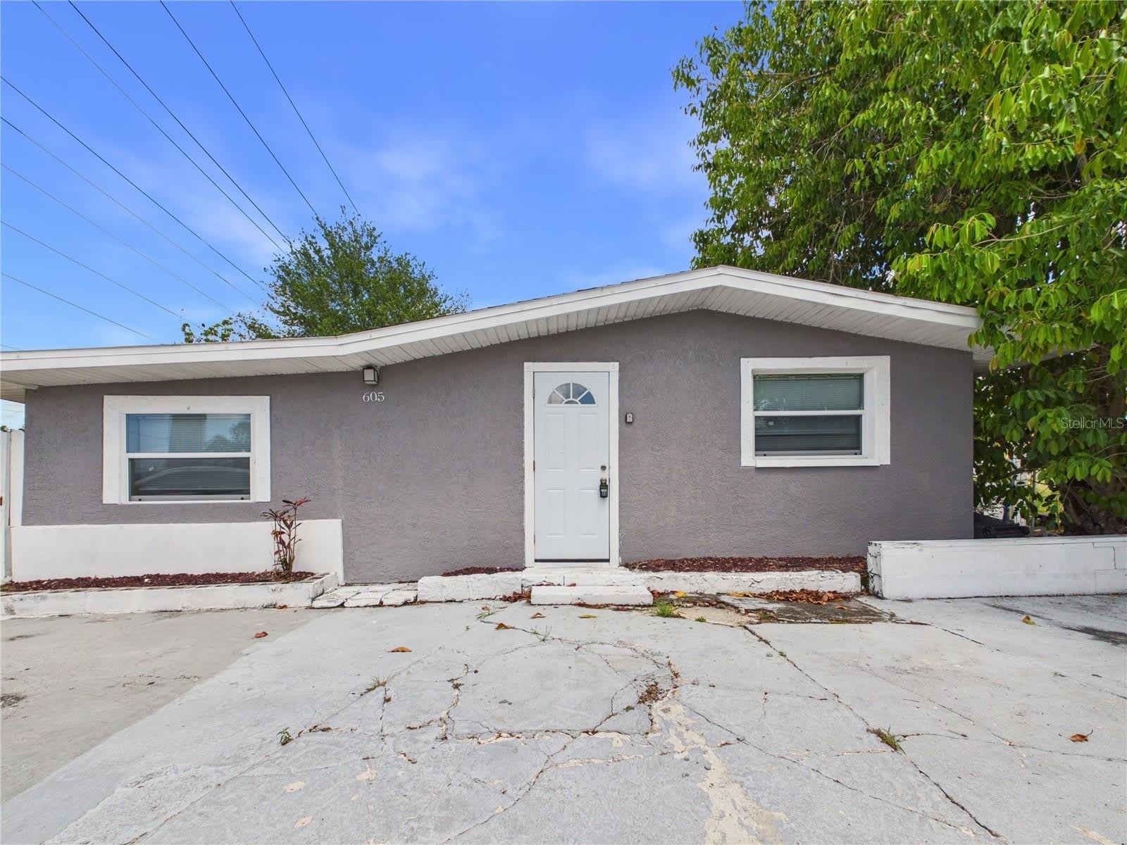 605 S DISSTON Avenue – photo 1