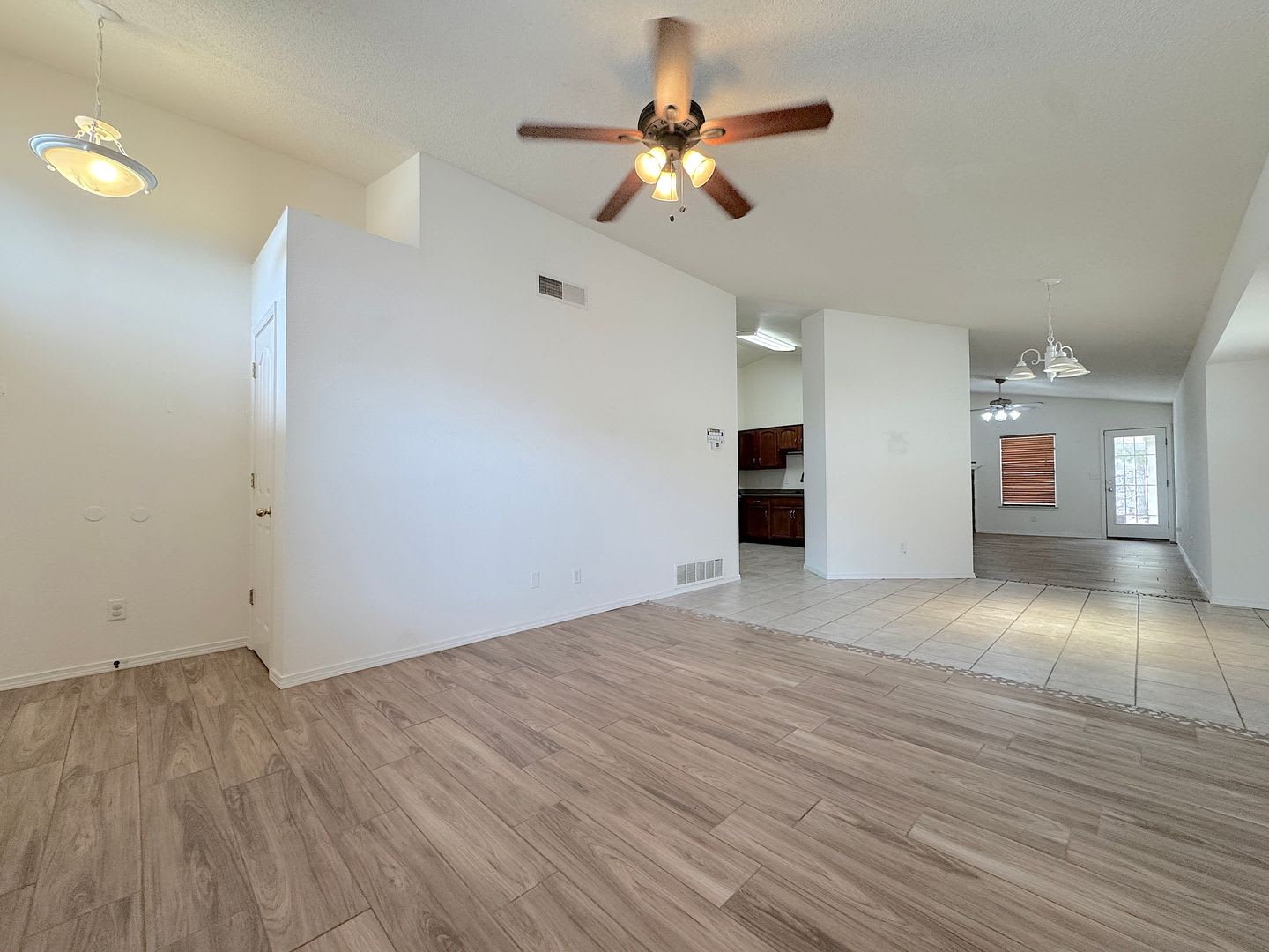 East El Paso 3bed/2bath refrig A/C Home next to Park! – photo 5