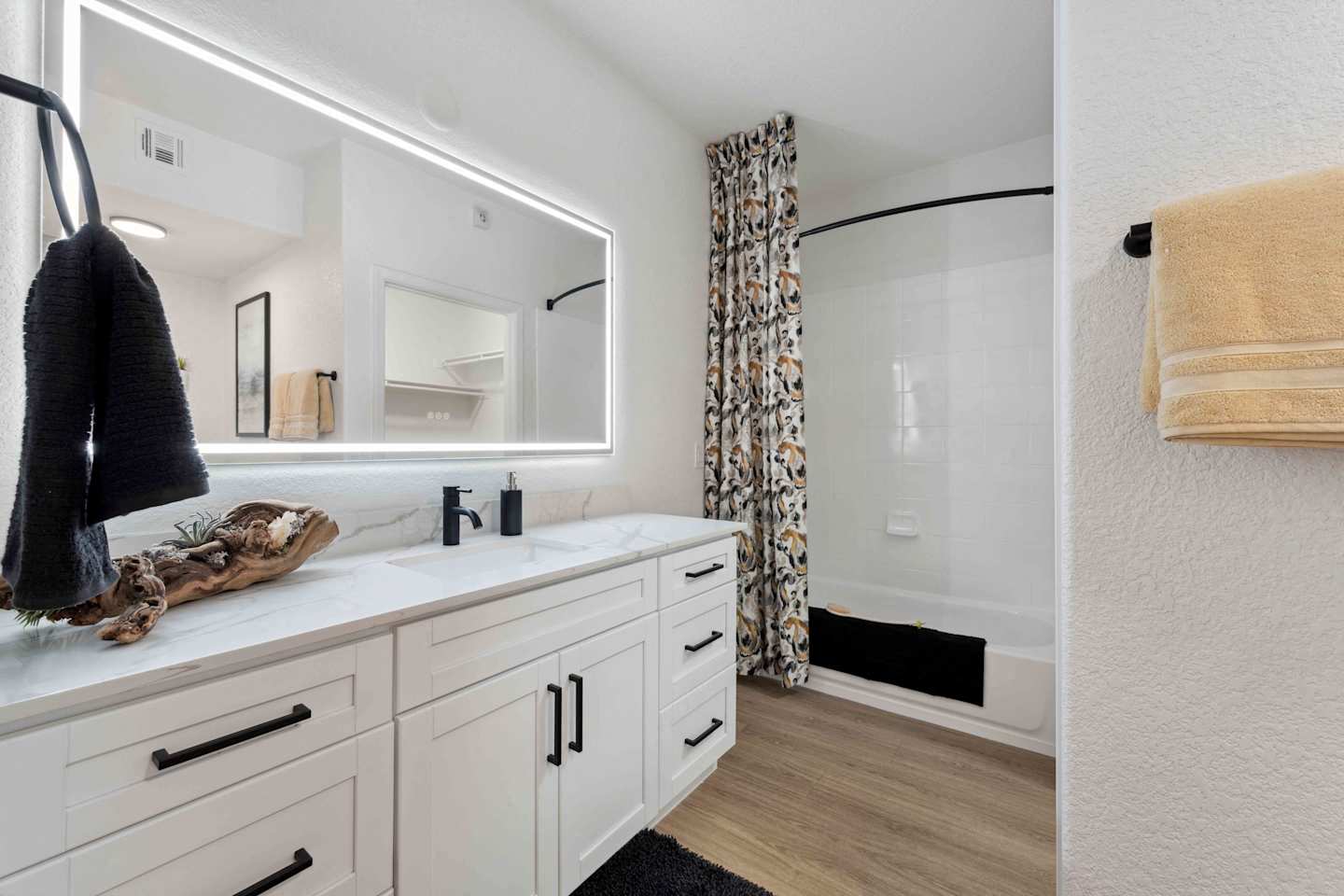 The Laurel Apartments – photo 4