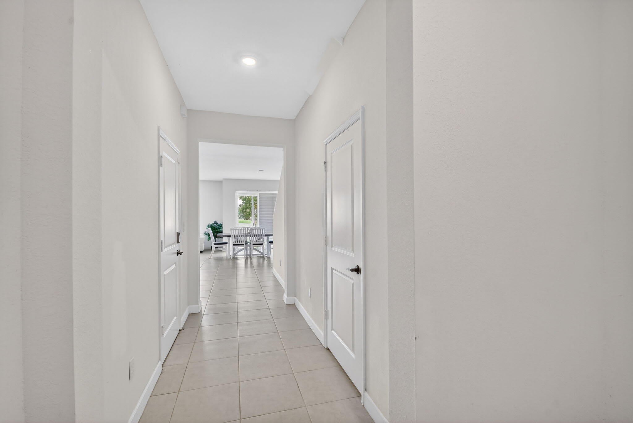 6933 N Harbours Edge Avenue – photo 5
