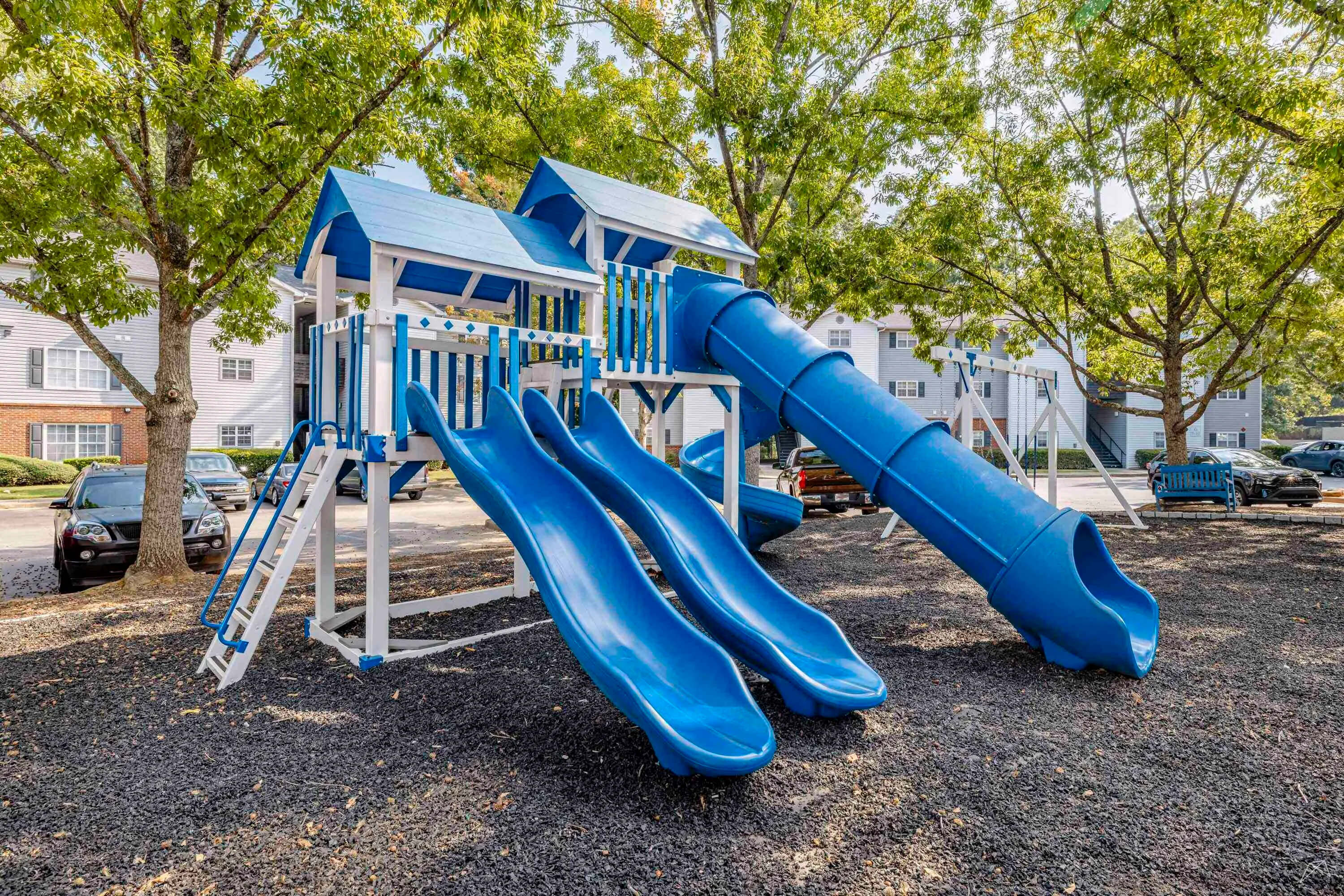 Creekside Apartments – photo 3