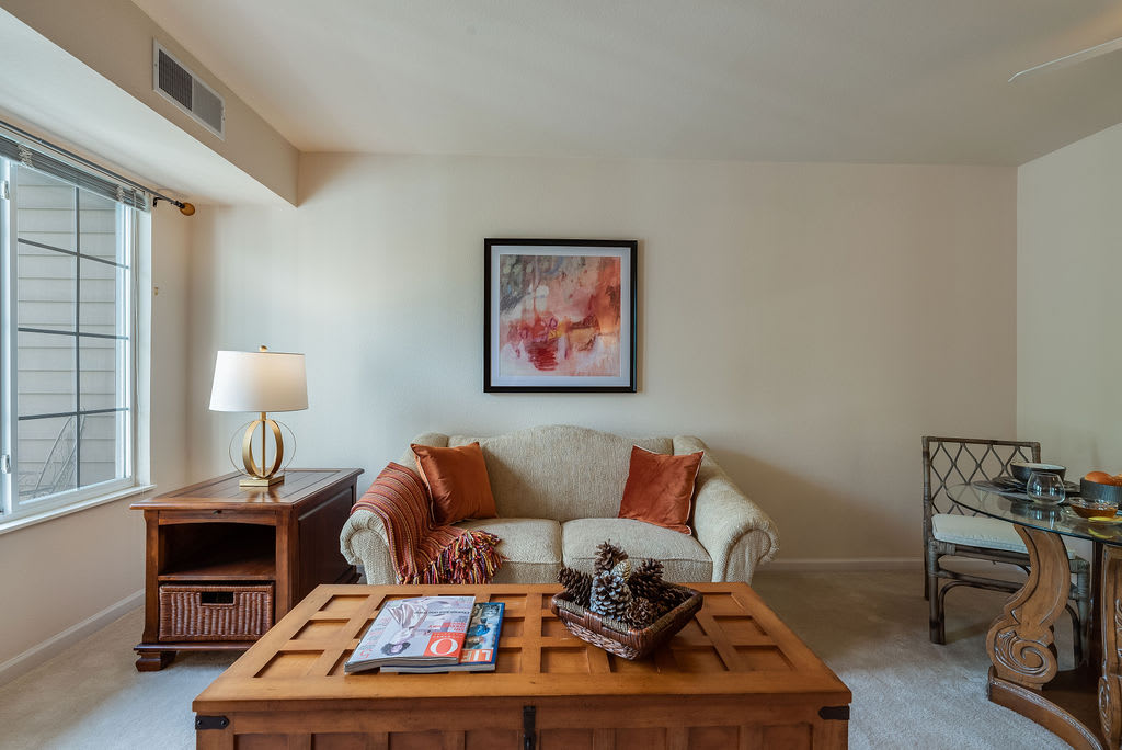 Elmhaven Manor – photo 3