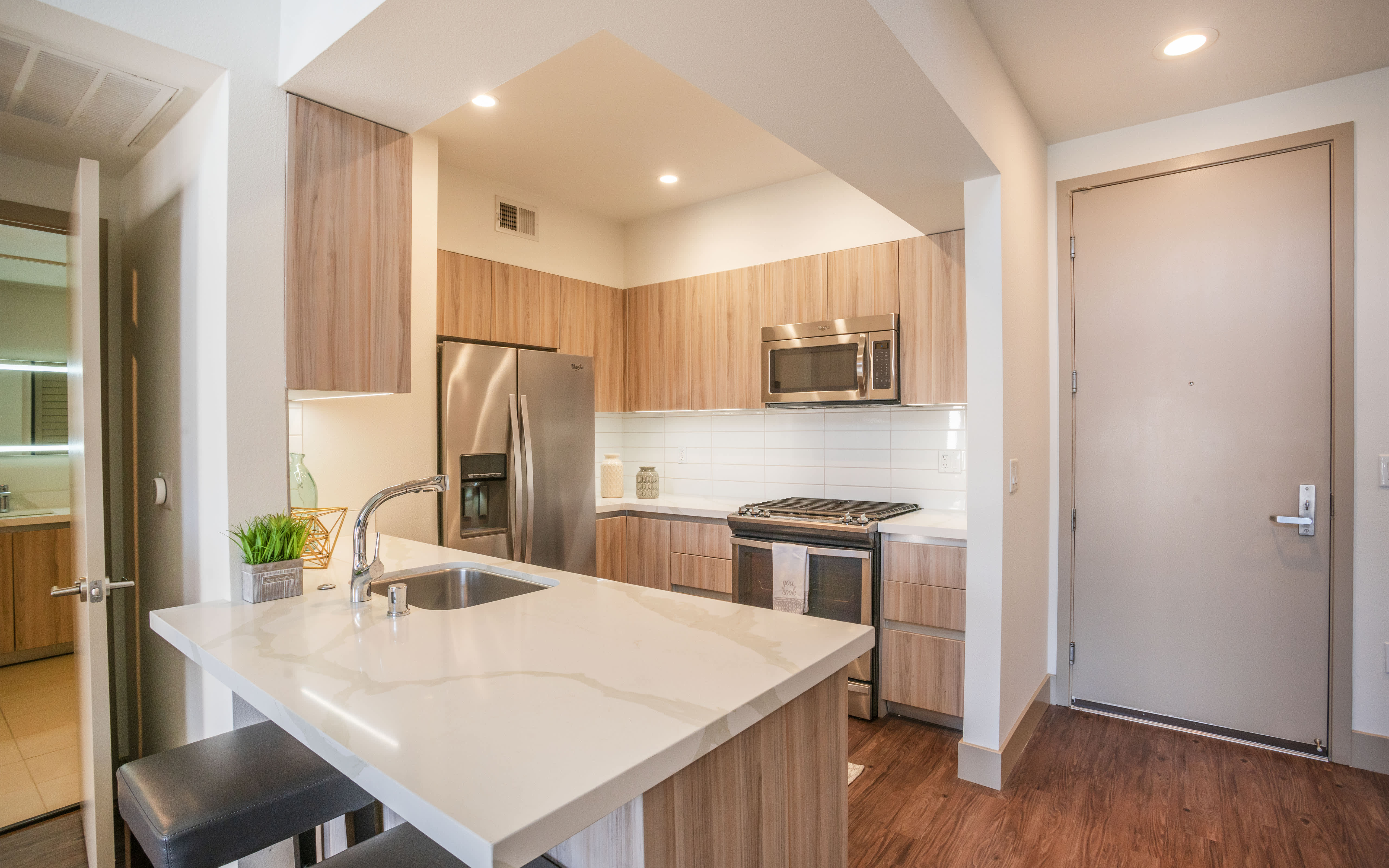 Living at Santa Monica – photo 3