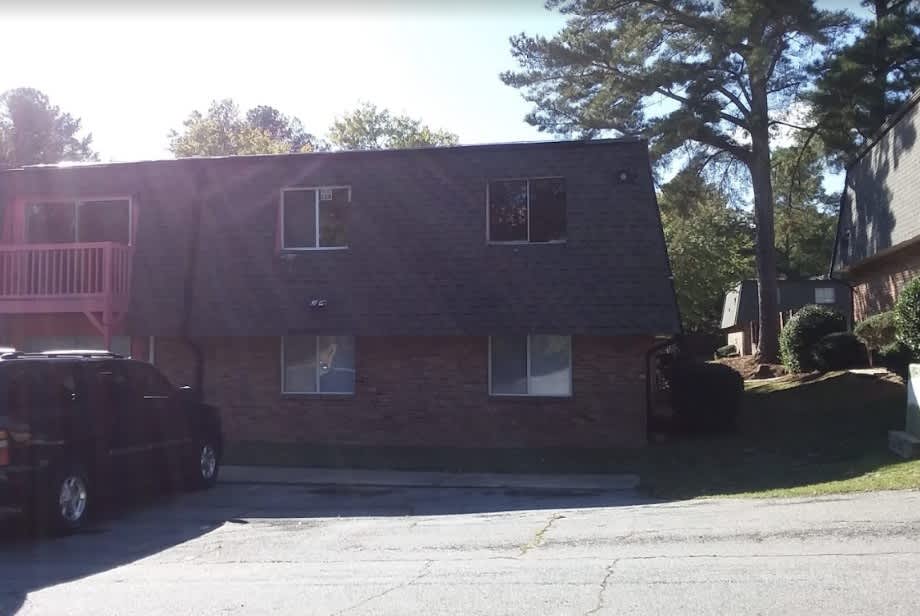 Amberwood Apartments – photo 2