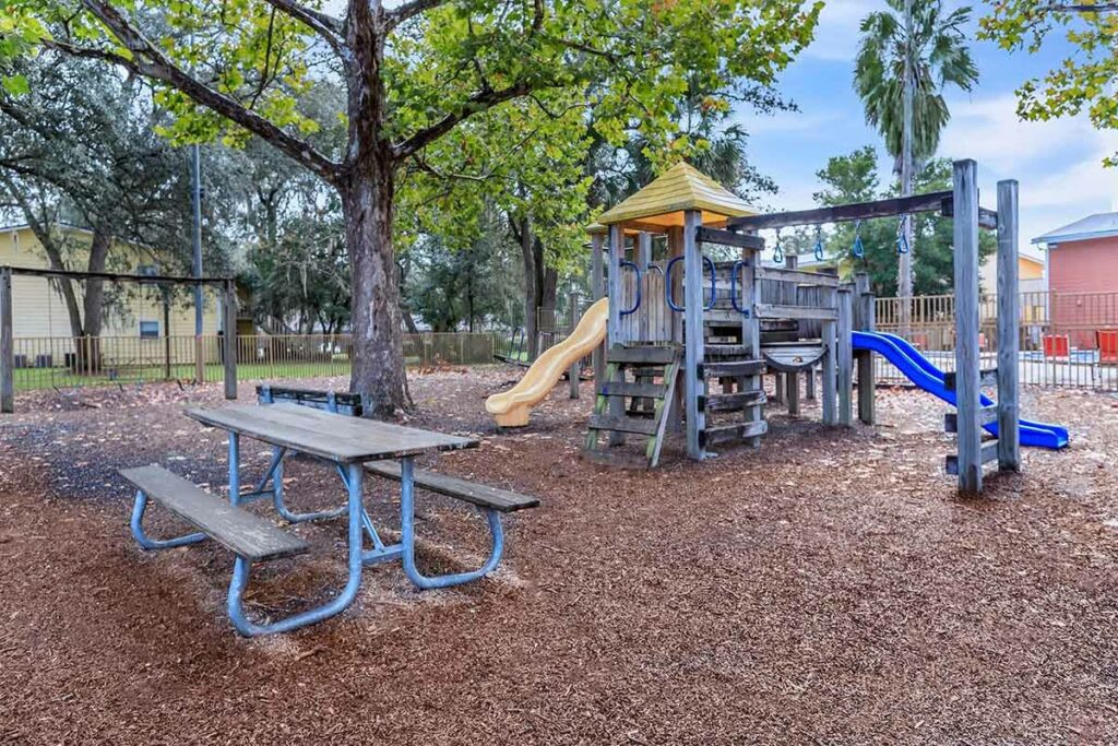 Magnolia Point – photo 1