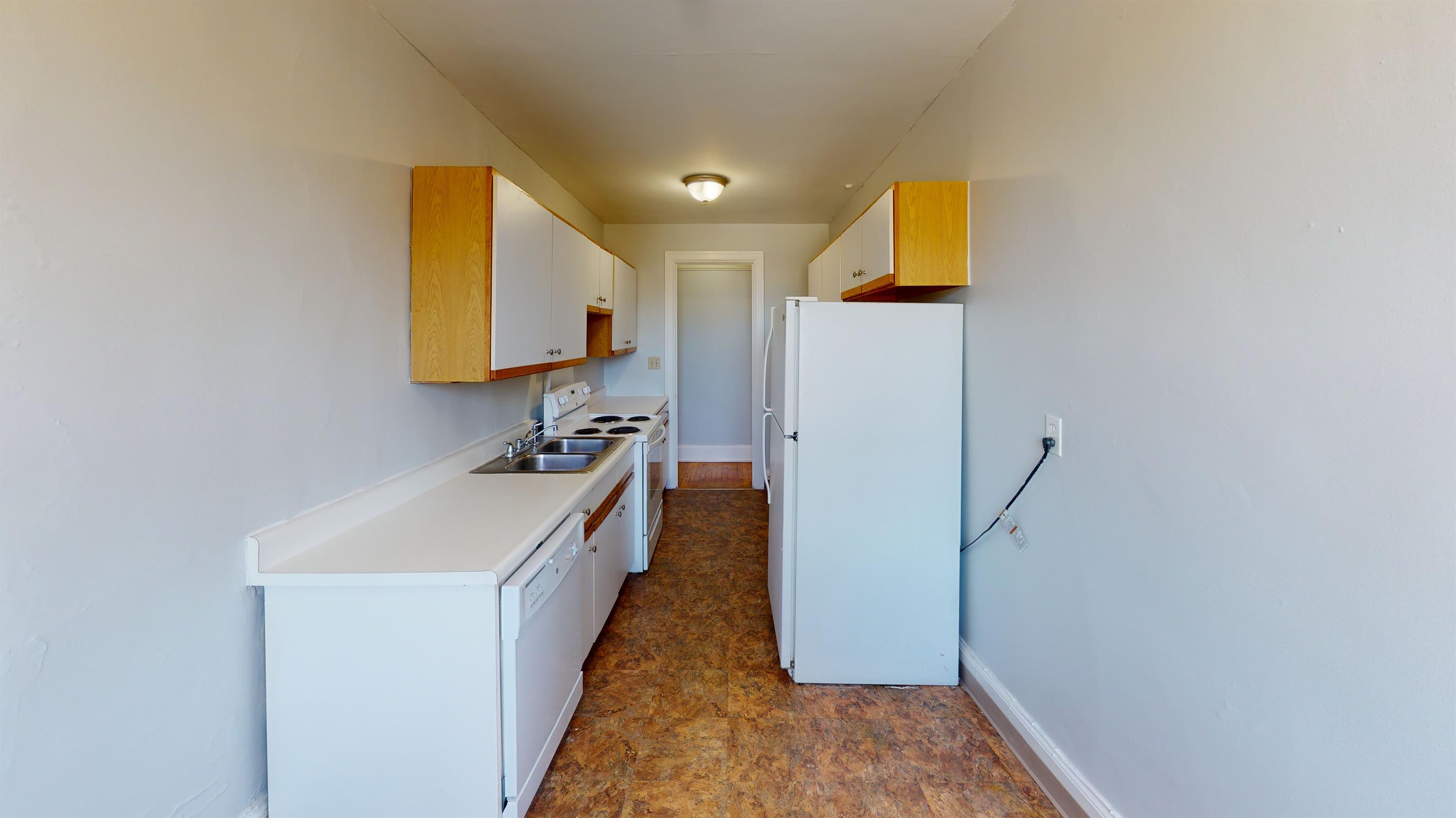 1165 Delaware – photo 2