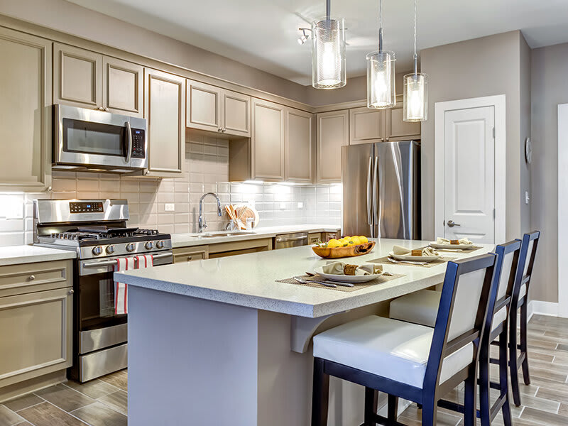 500 Station Blvd – photo 4