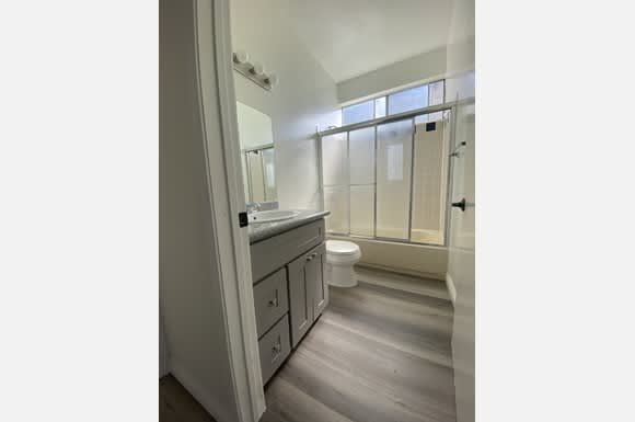 1220 N Las Palmas Ave – photo 5