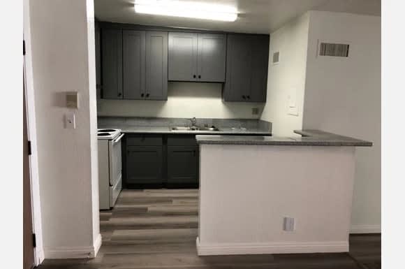 515 S. La Fayette Park Pl. – photo 1