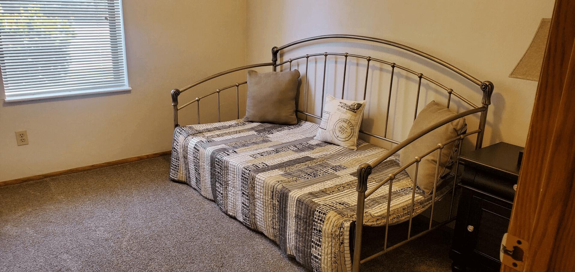 Oak Grove Apartments – photo 4