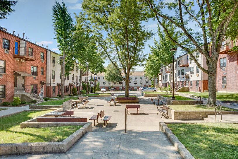 Brownsville Gardens- Affordable housing – photo 2