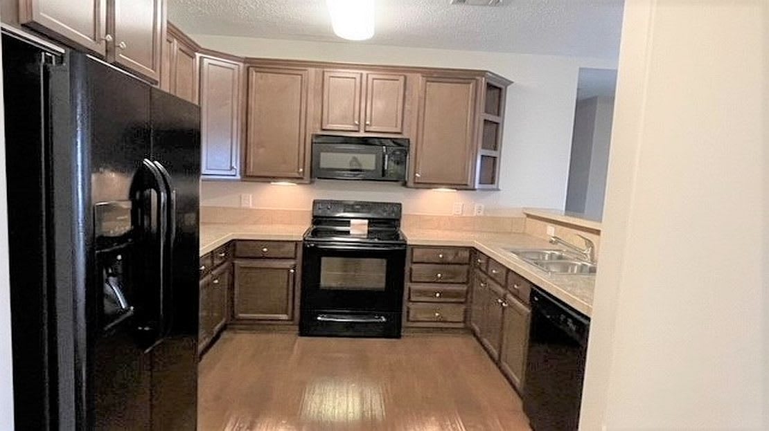 Sleepy Ridge Apartments – photo 1