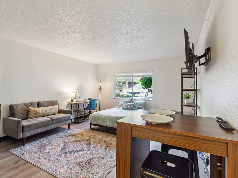 Flats at Miracle Hills – photo 3