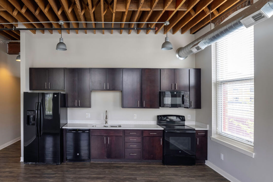1440 Locust – photo 3
